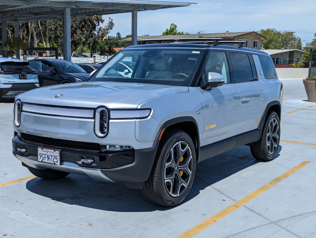 Rivian’s R2 Electric SUV Zooms Ahead with 68,000 Reservations in Just 24 Hours