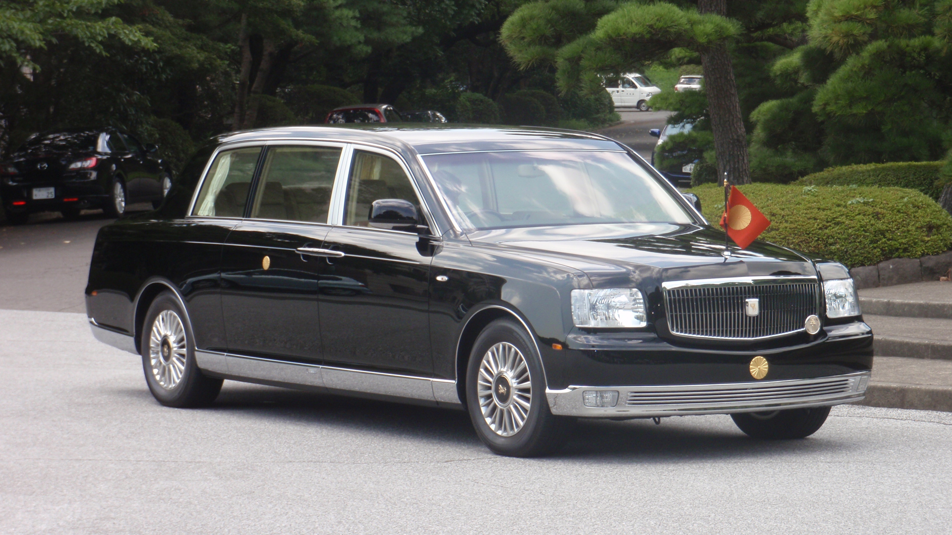 Toyota Century: The Ultimate Luxury SUV from Japan