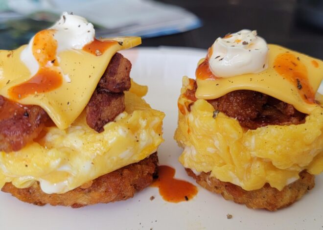 Hash Brown Heaven: A Cheesy, Eggy Breakfast Delight