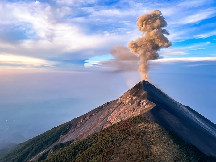 Volcano Vistas & Lightning Thrills: The Ultimate Acatenango Trek