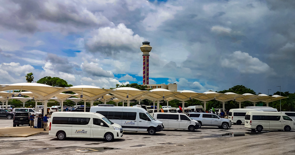 Navigating Cancún Airport: A Traveler’s Guide to Avoiding Taxi Scams