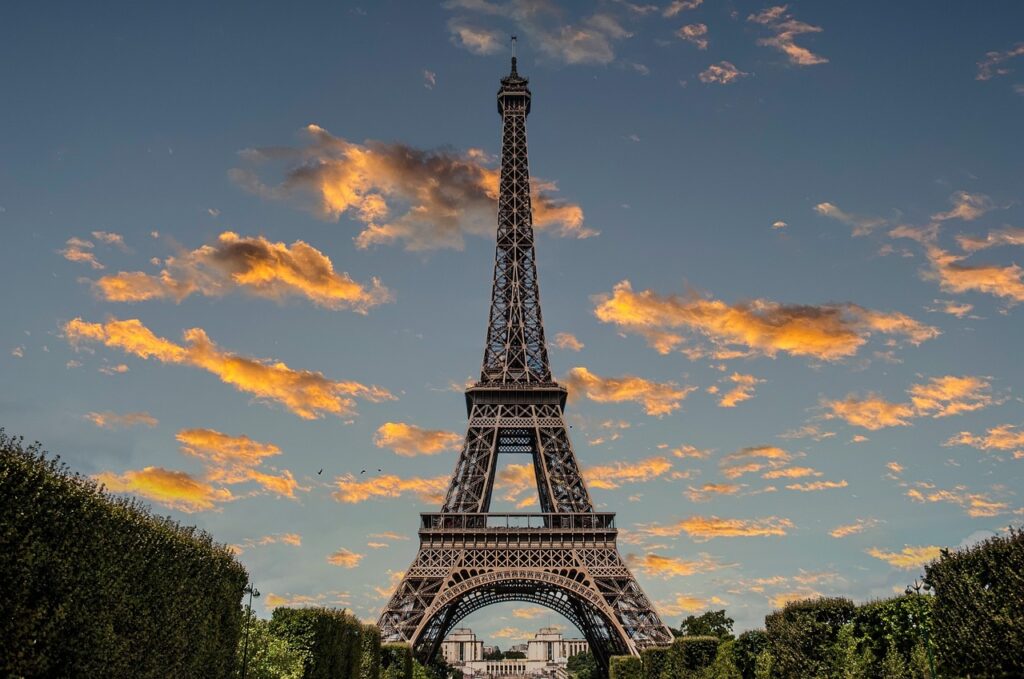 eiffel tower, paris, france