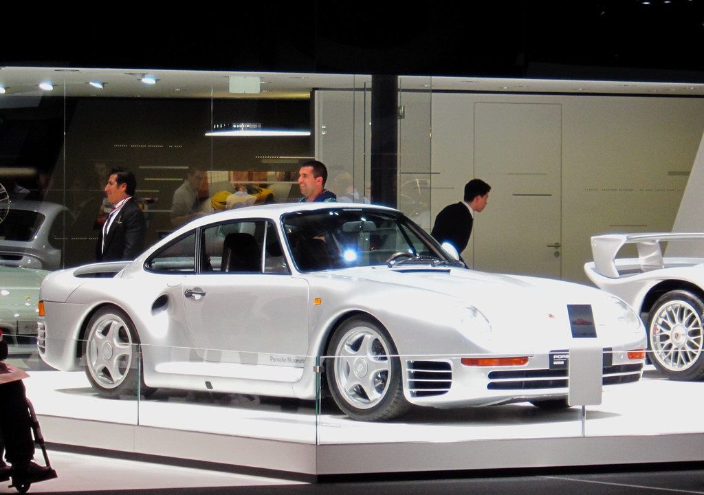 Unveiling the Legend: The Porsche 959's Trailblazing Journey in ...